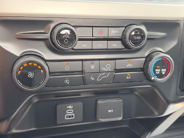 New 2026 Ford F550 2WD Regular Cab Super Duty image 18