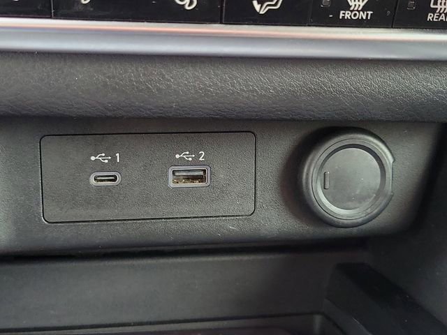 Used 2021 Nissan Rogue SV w/ Premium Package image 27