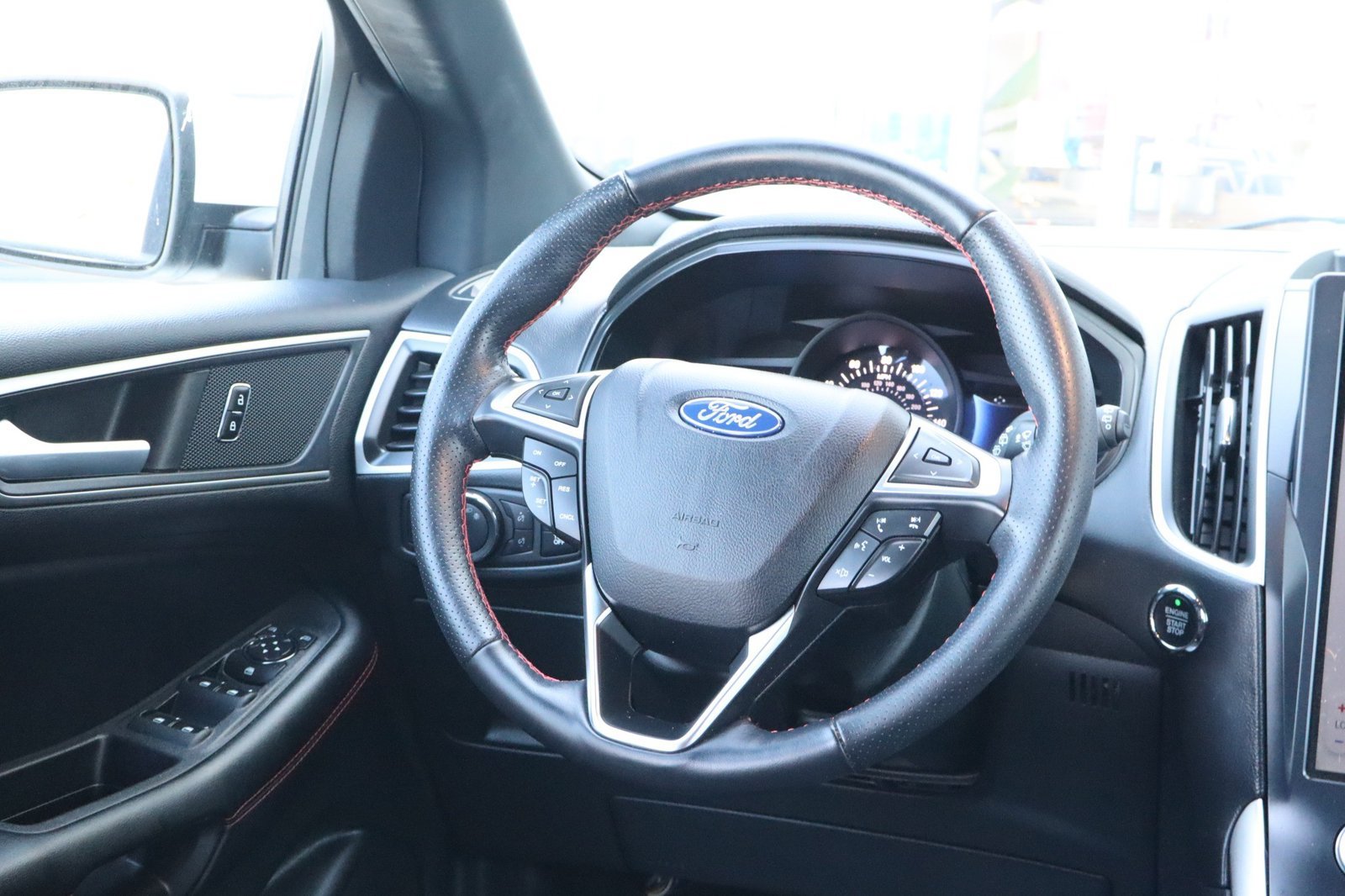 Used 2022 Ford Edge ST-Line AWD/4WD image 28