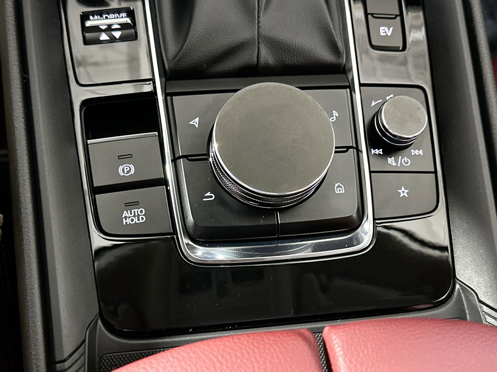 Used 2025 MAZDA CX-50 2.5 Hybrid w/ Cargo Package image 27