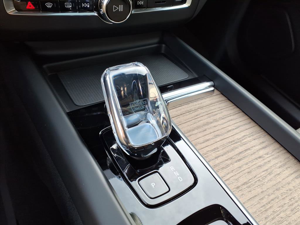 New 2026 Volvo XC60 B5 Plus w/ Protection Package Premier image 19