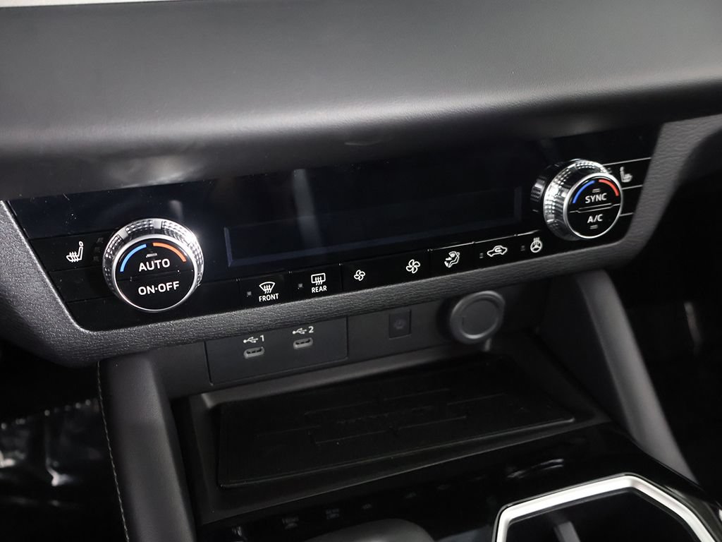 New 2026 Mitsubishi Outlander SE FWD image 41