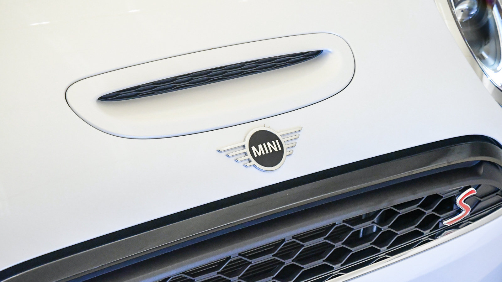 Certified 2024 MINI Cooper S FWD image 7