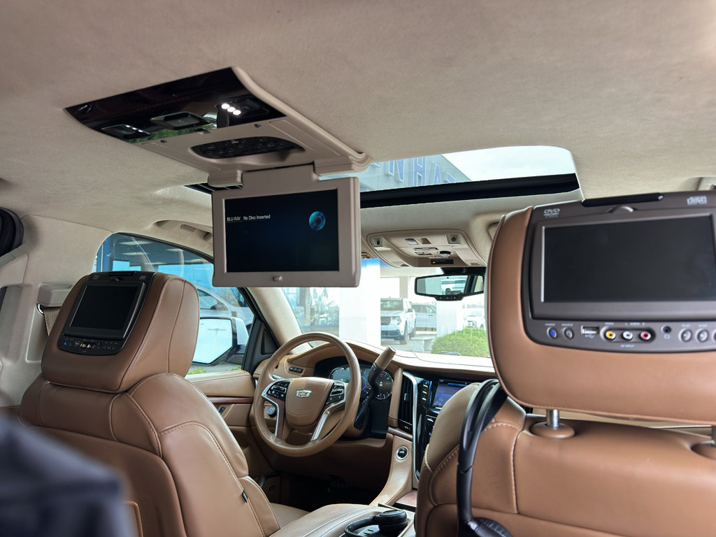 Used 2016 Cadillac Escalade Platinum image 34