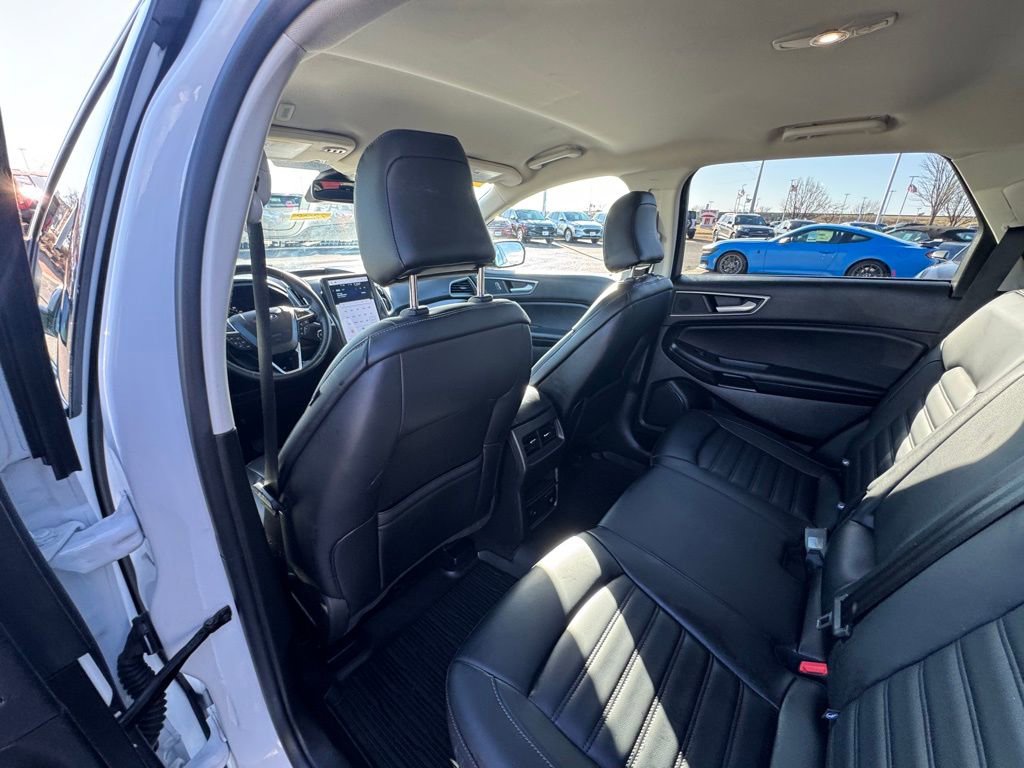Used 2024 Ford Edge SEL w/ Convenience Package image 14