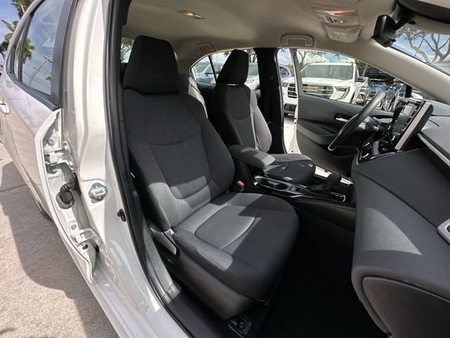 Used 2021 Toyota Corolla LE FWD image 32