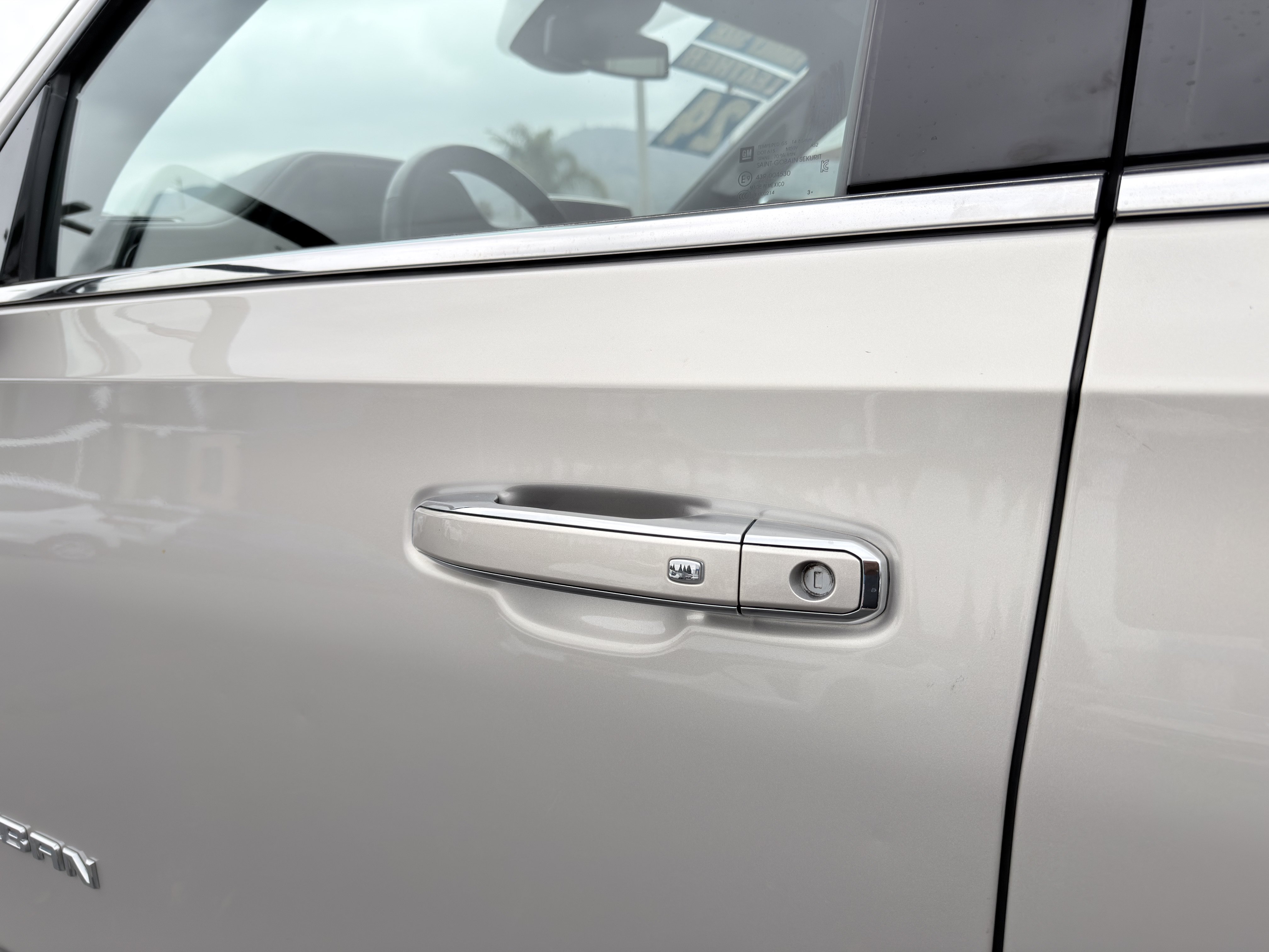 Used 2024 Chevrolet Suburban Premier AWD/4WD image 42