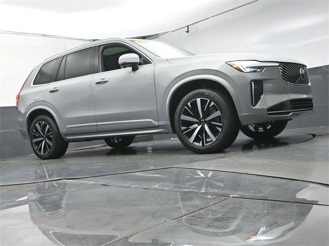 Used 2025 Volvo XC90 B6 Core w/ Protection Package image 40