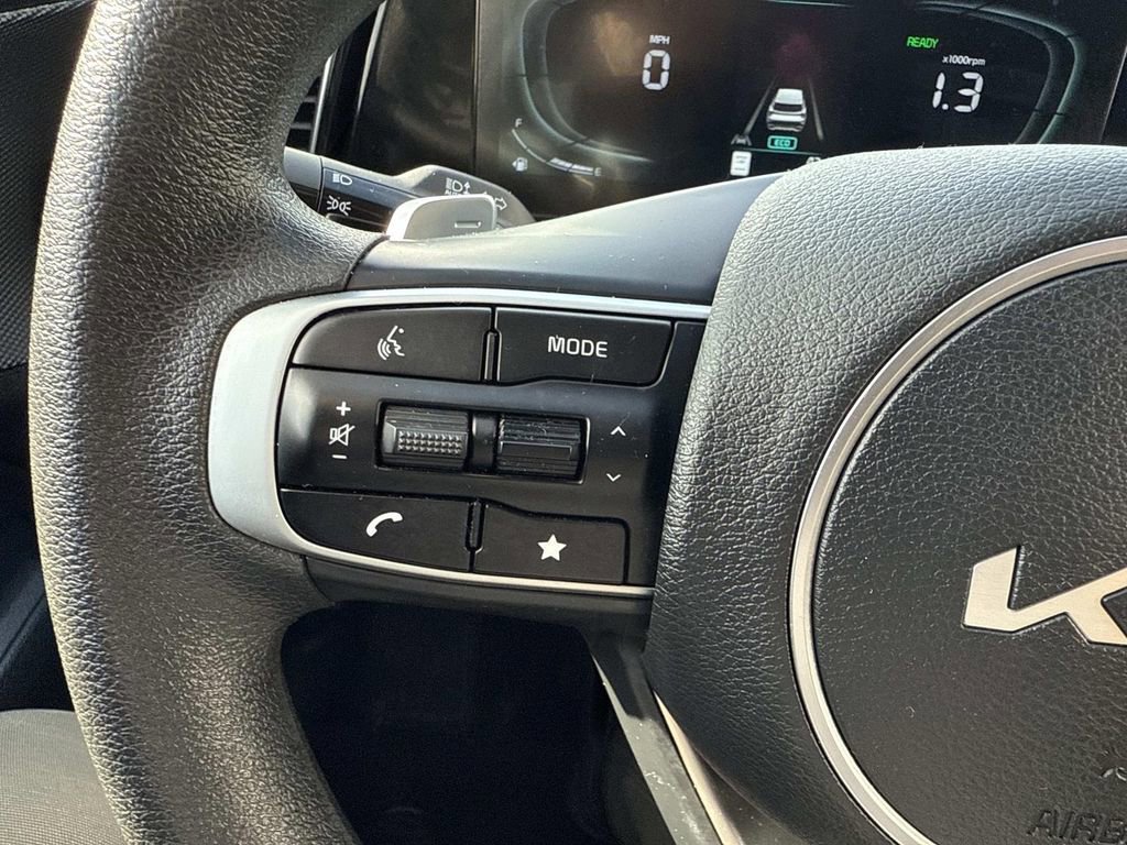 Used 2024 Kia Sportage LX image 30