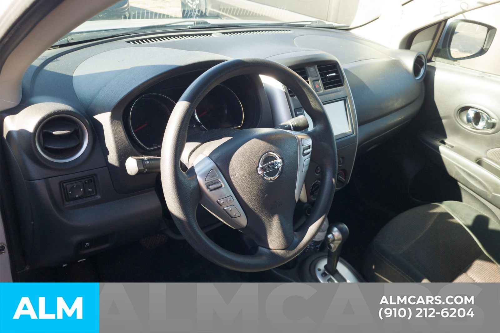 Used 2019 Nissan Versa SV image 6