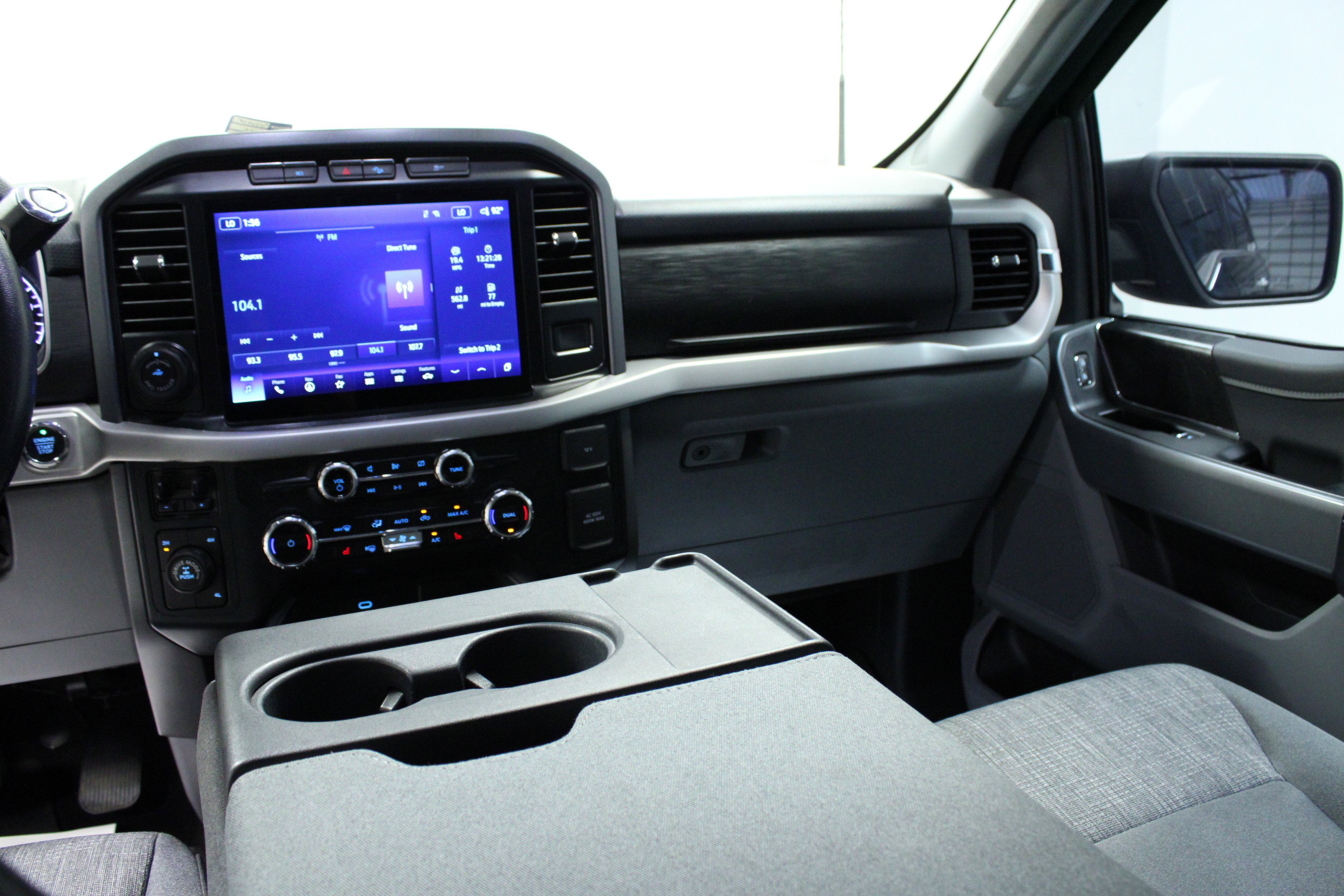 Used 2022 Ford F150 XLT w/ Equipment Group 302A High image 19