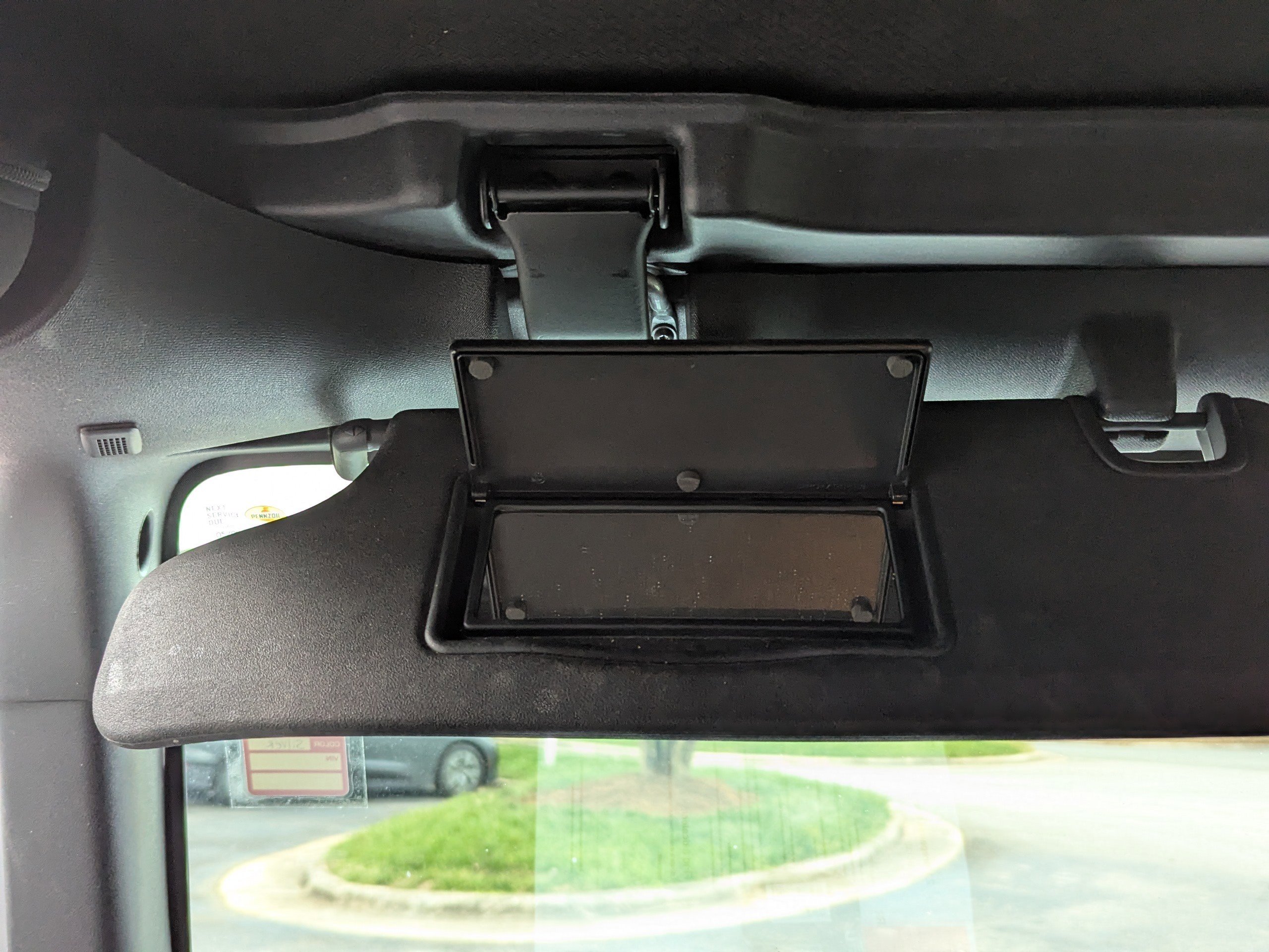 Used 2018 Jeep Wrangler Unlimited Sahara w/ Connectivity Group image 24