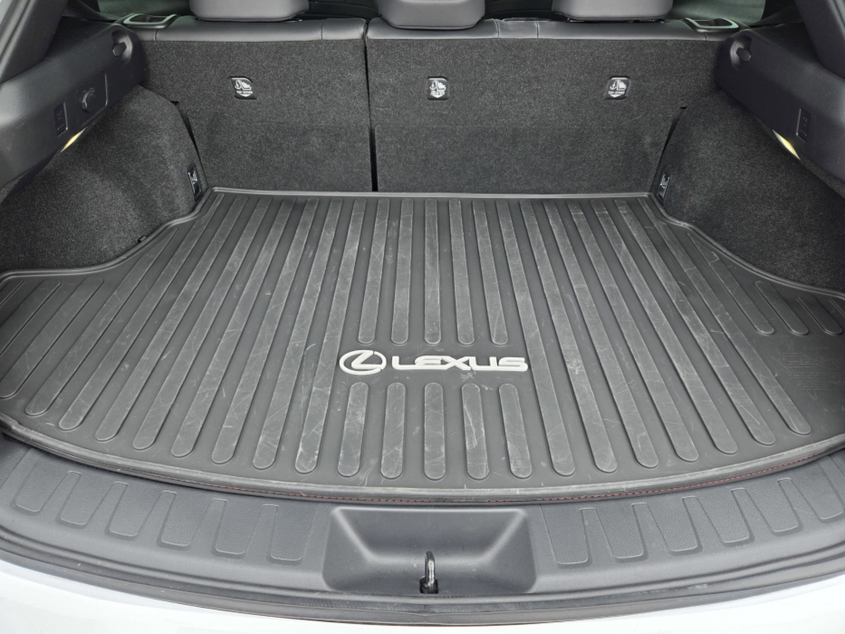 Used 2025 Lexus UX 300h FWD w/ Accessory Package (Z1) image 32
