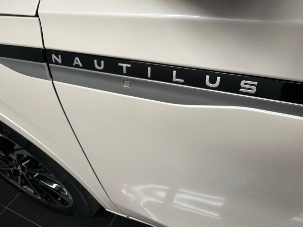 New 2026 Lincoln Nautilus Reserve AWD/4WD image 44