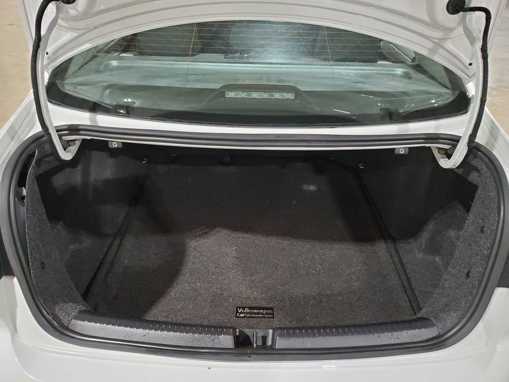 Used 2017 Volkswagen Jetta S image 49