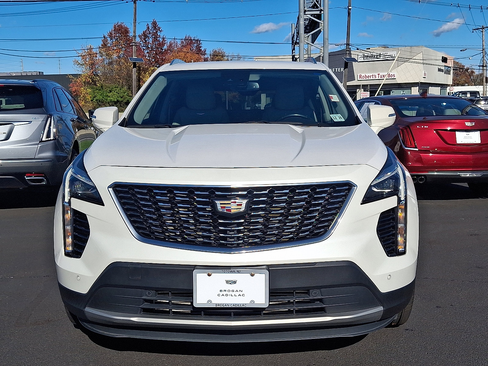 Certified 2021 Cadillac XT4 Premium Luxury w/ Cold Weather Package image 8