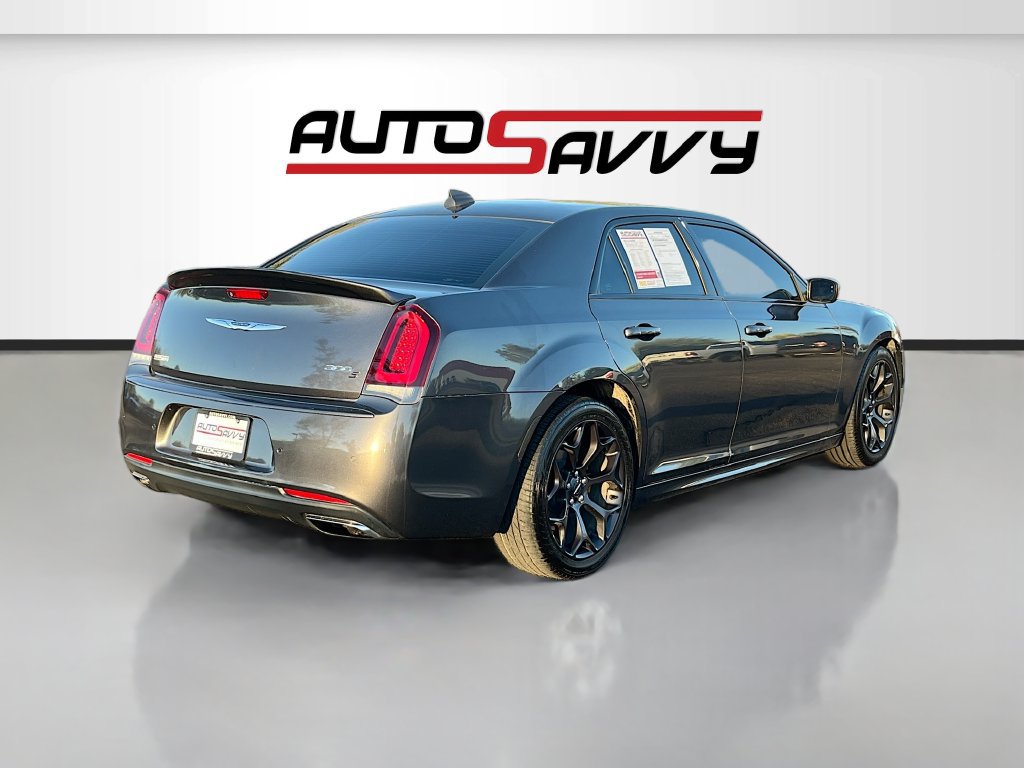 Used 2020 Chrysler 300 S w/ 300S Premium Group RWD image 7