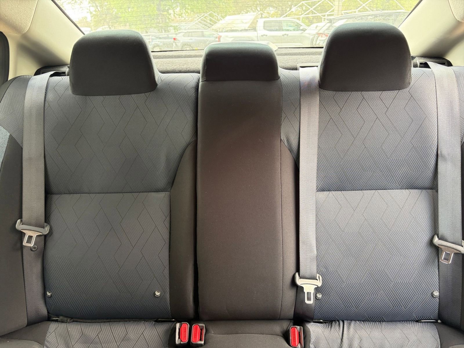 Used 2025 Nissan Versa SV FWD image 37