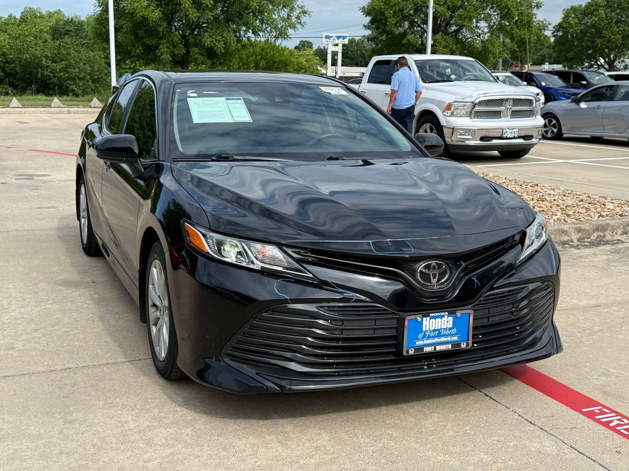 Used 2020 Toyota Camry LE FWD image 7