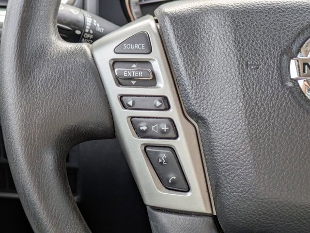 Used 2019 Nissan Titan SV image 25