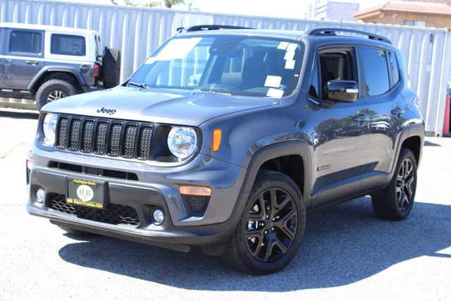 Used 2023 Jeep Renegade Altitude w/ Sun/Sound Group AWD/4WD image 9