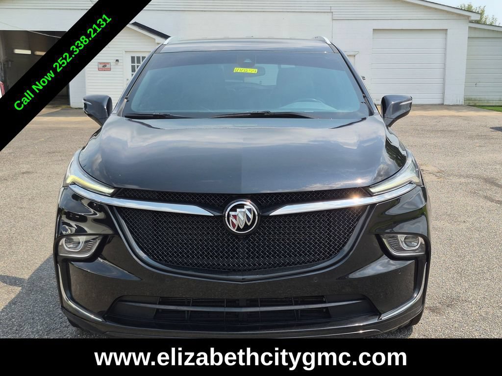 Used 2023 Buick Enclave Essence w/ Sport Touring Edition FWD image 3