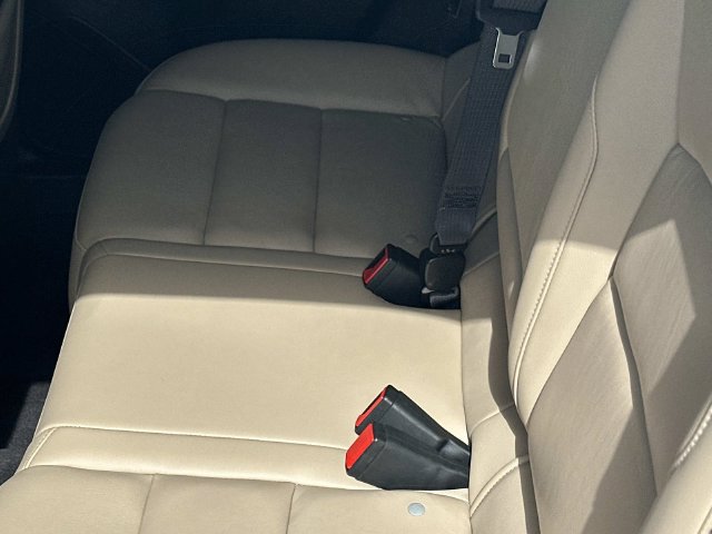 Certified 2024 Cadillac XT4 Premium Luxury FWD image 16