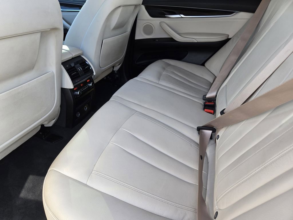 Used 2016 BMW X5 xDrive35d image 29