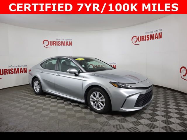Used 2025 Toyota Camry LE FWD image 15