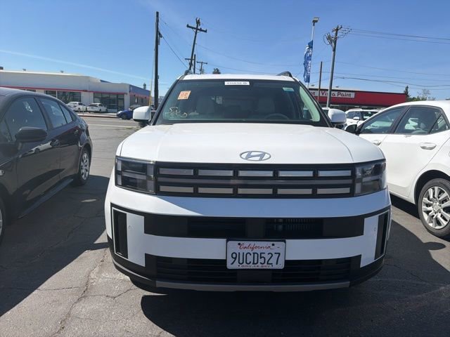 Used 2025 Hyundai Santa Fe SEL image 2