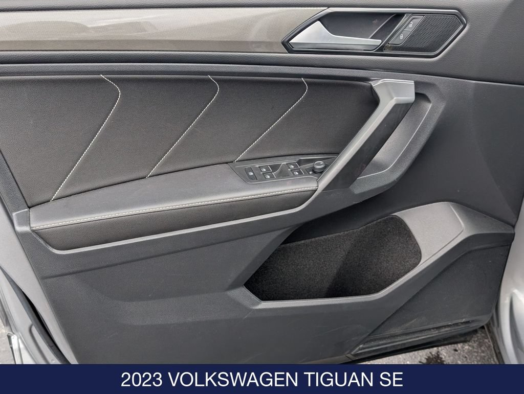 Certified 2023 Volkswagen Tiguan SE AWD/4WD image 11