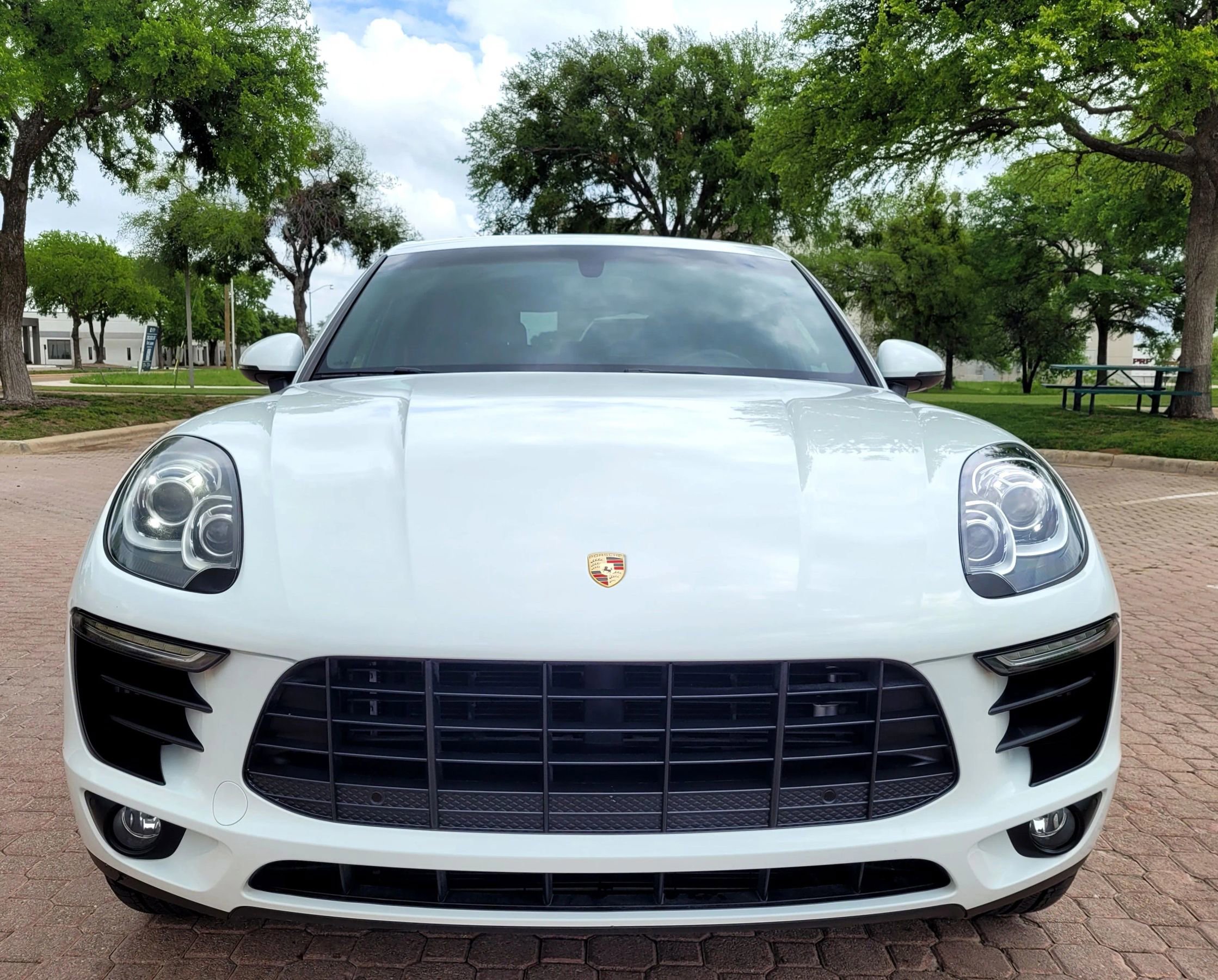 Used 2015 Porsche Macan S image 2