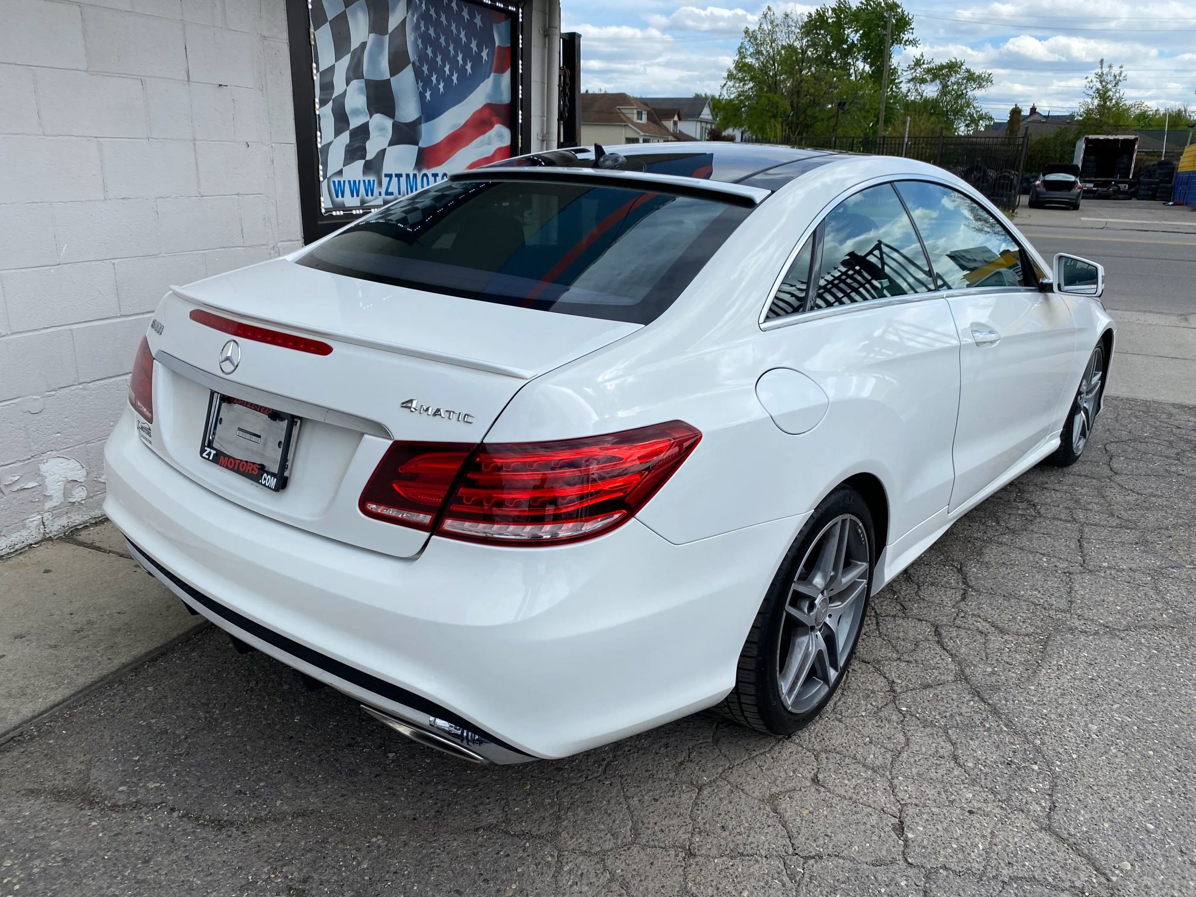 Used 2016 Mercedes-Benz E 400 4MATIC Coupe image 8