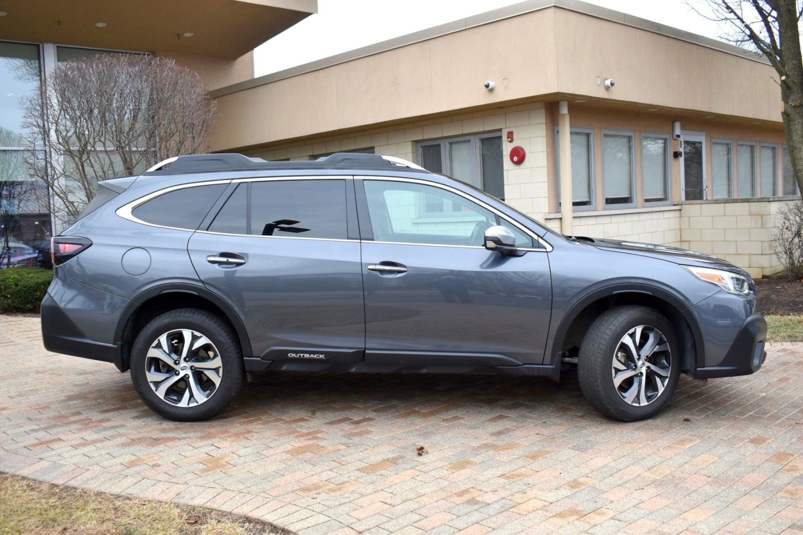 Used 2020 Subaru Outback Touring w/ Popular Package #2 image 12
