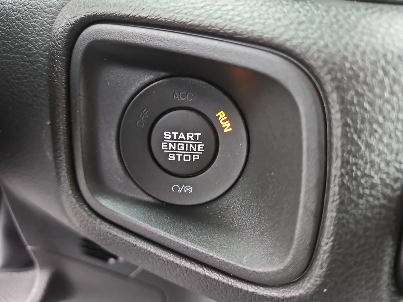 New 2026 Jeep Gladiator Sport AWD/4WD image 26