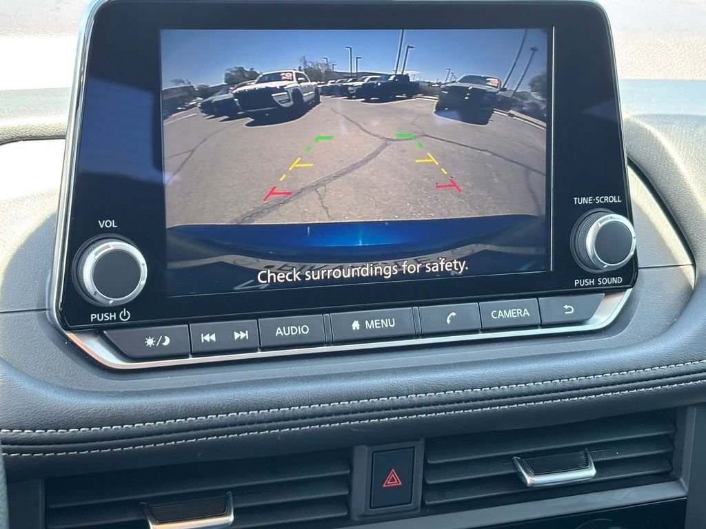 Used 2024 Nissan Rogue SV AWD/4WD image 25