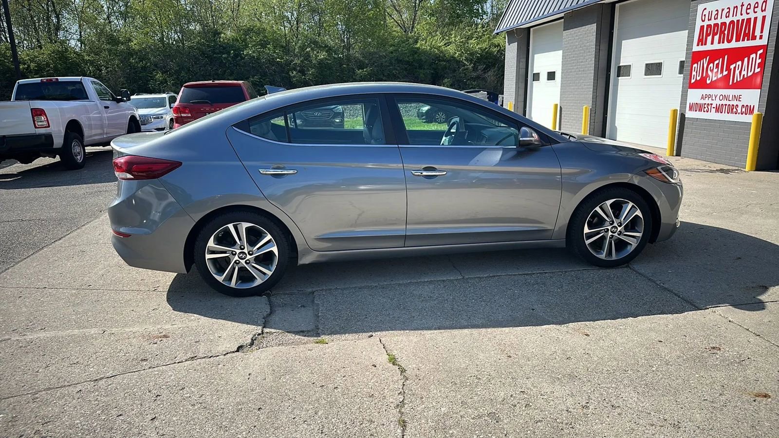 Used 2017 Hyundai Elantra Limited w/ Limited Ultimate Package 09 FWD image 6
