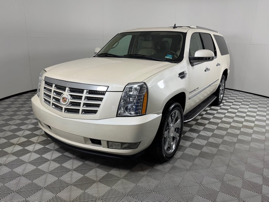 Used 2013 Cadillac Escalade ESV Luxury RWD image 9