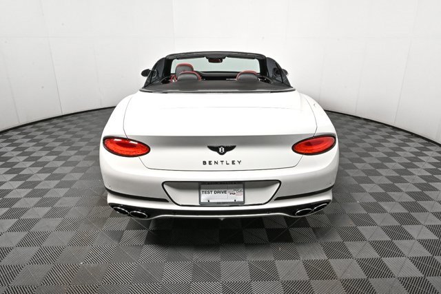 Used 2021 Bentley Continental GT image 46