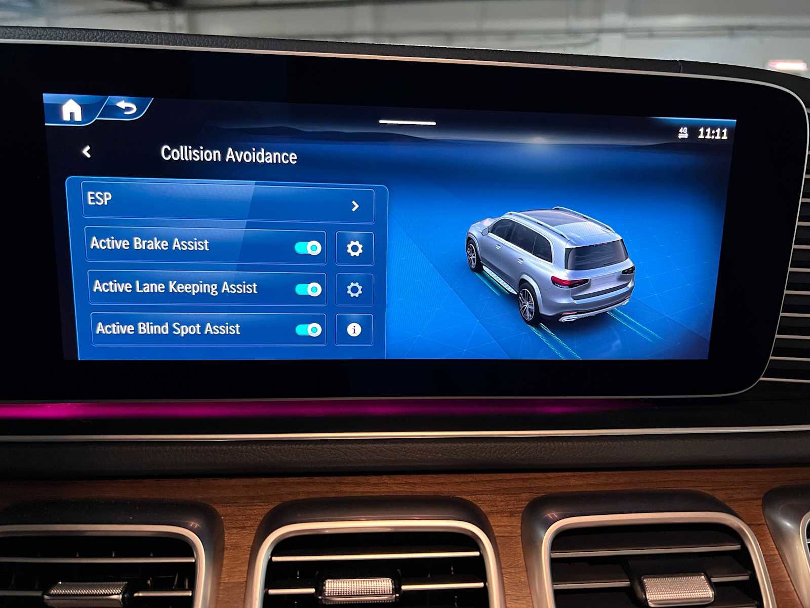 Used 2025 Mercedes-Benz GLS 450 4MATIC image 36