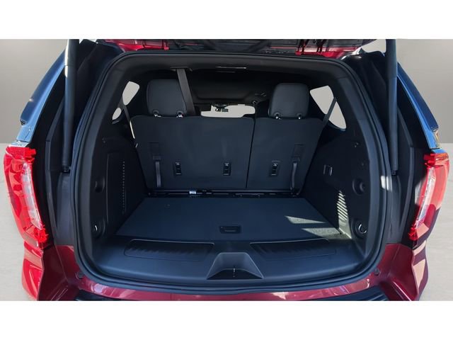 Used 2023 GMC Yukon SLT image 31