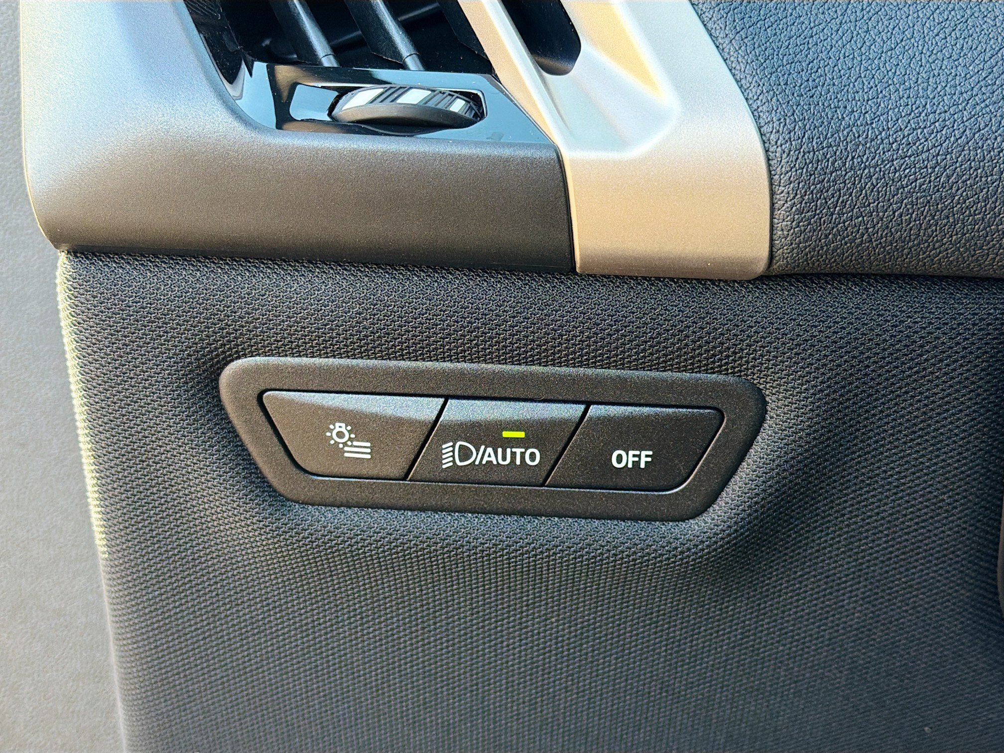 New 2026 BMW iX xDrive60 w/ Premium Package image 36