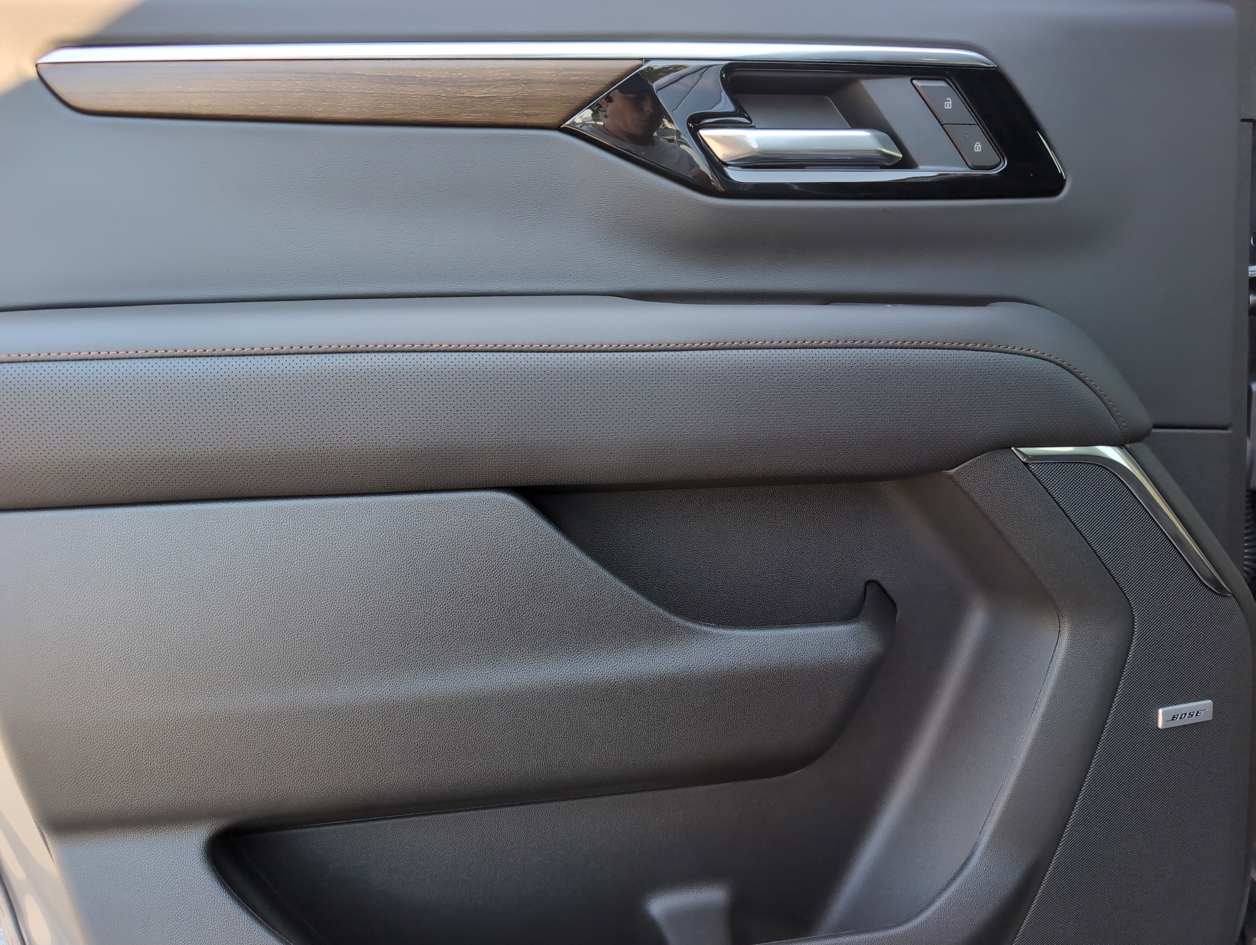 New 2026 Chevrolet Suburban High Country w/ LPO, Illumination Package image 31