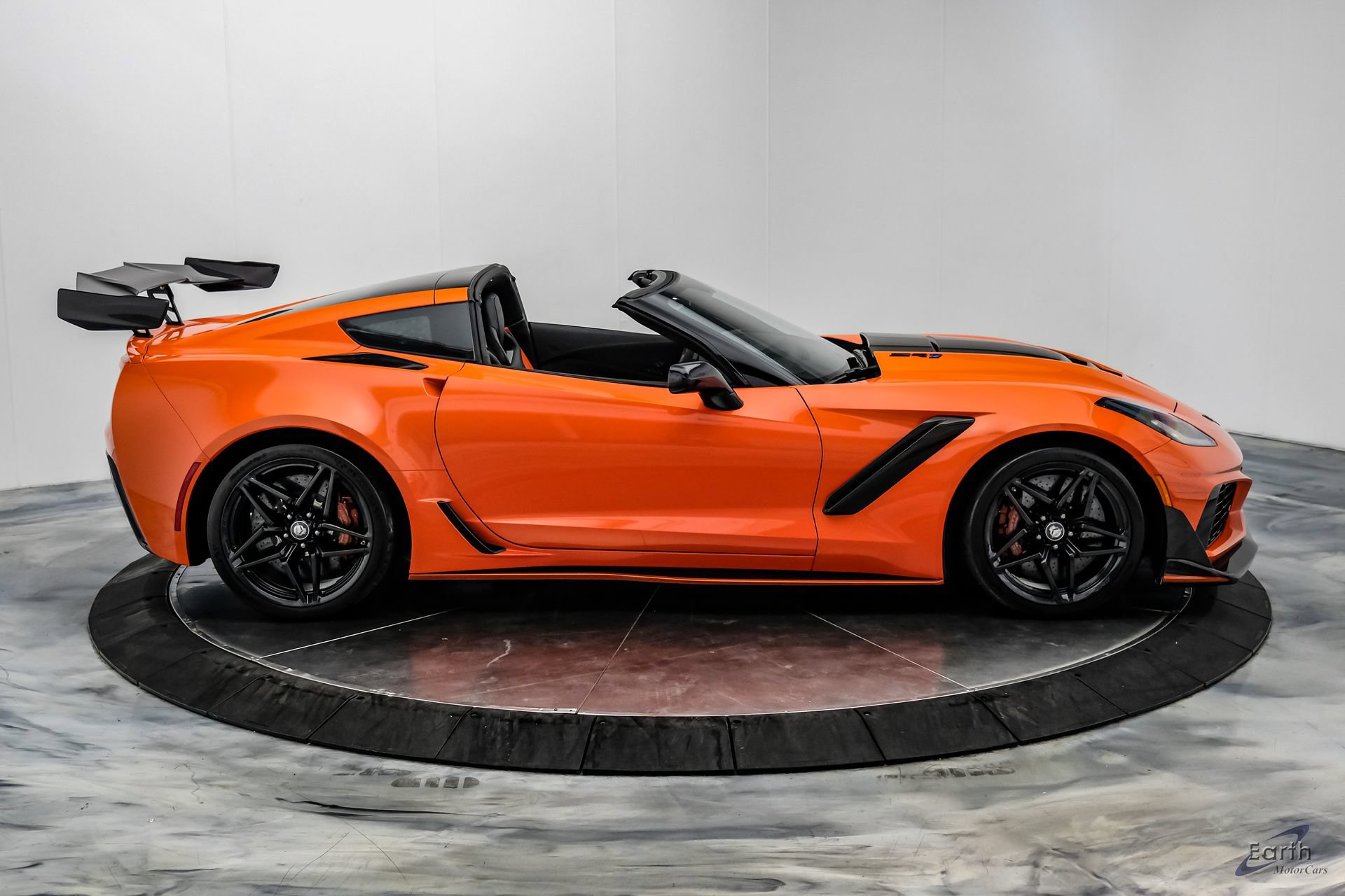 Used 2019 Chevrolet Corvette ZR1 RWD image 27