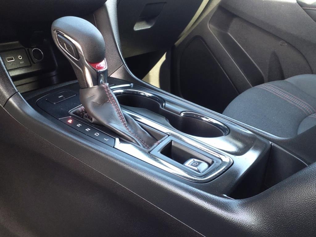 Used 2024 Chevrolet Equinox RS w/ LPO, Floor Liner Package image 11