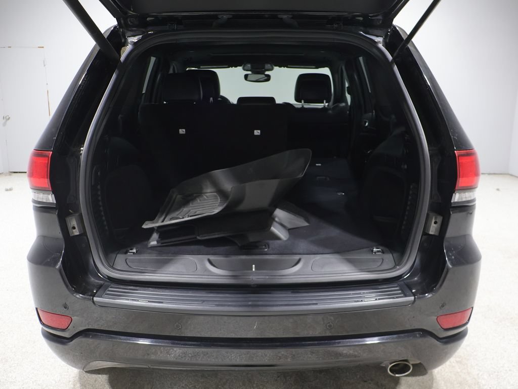 Used 2018 Jeep Grand Cherokee Altitude AWD/4WD image 21