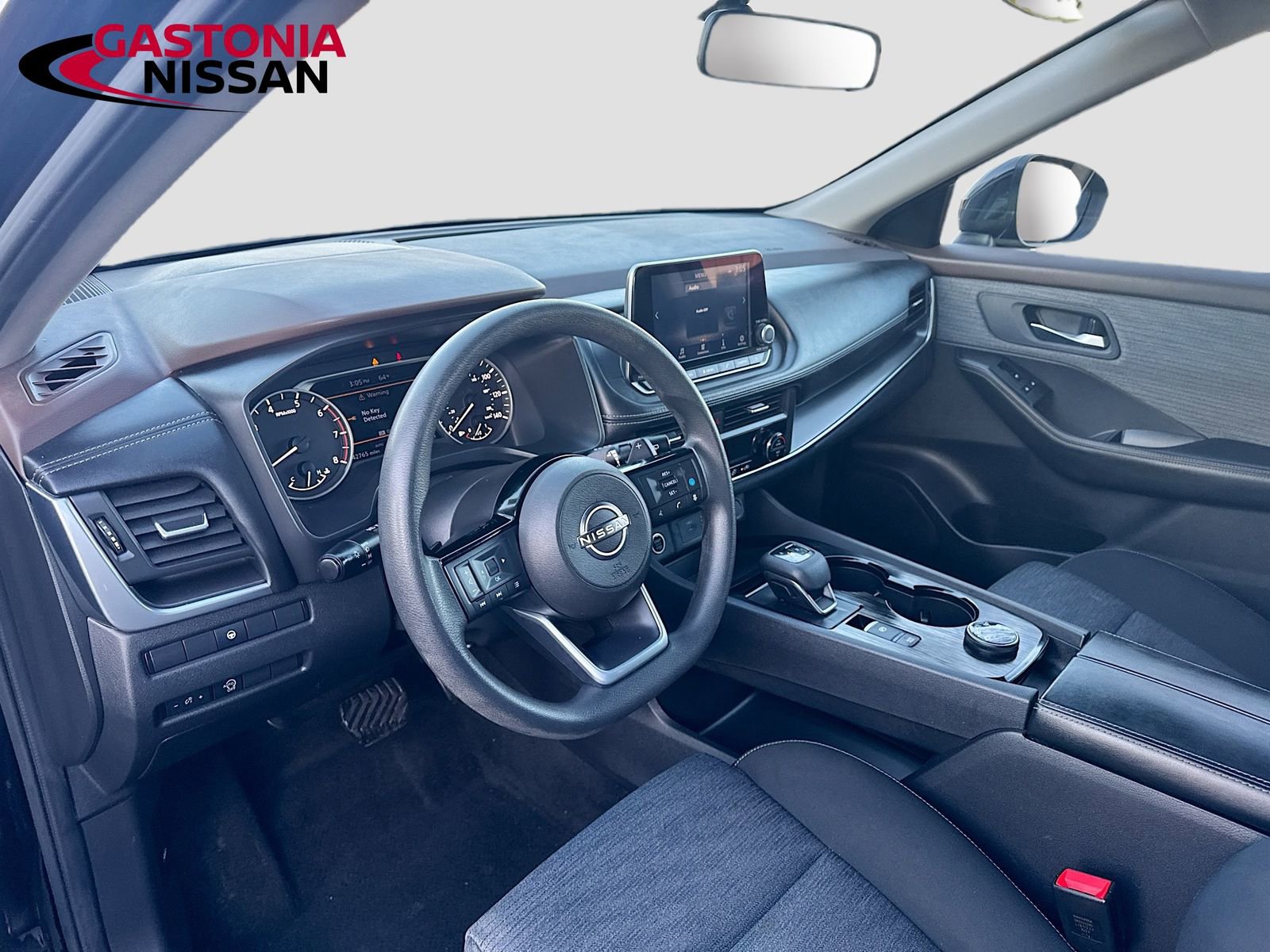 Used 2023 Nissan Rogue SV image 11