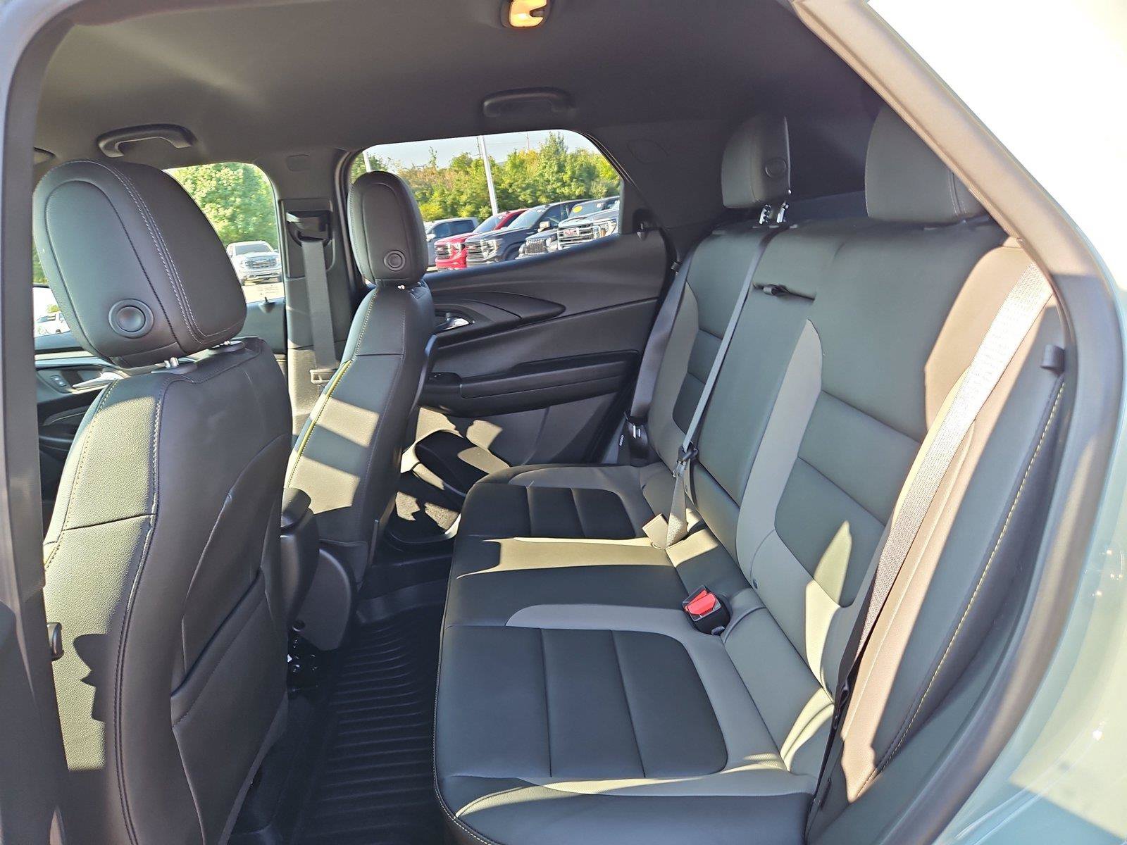 Used 2025 Chevrolet TrailBlazer ACTIV w/ Convenience Package FWD image 14