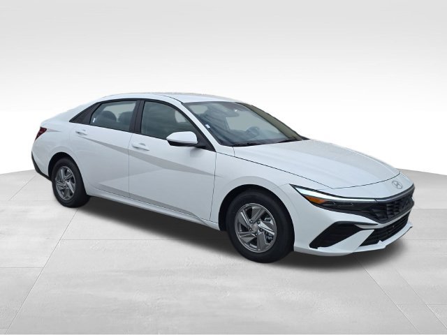 New 2026 Hyundai Elantra SE FWD image 7