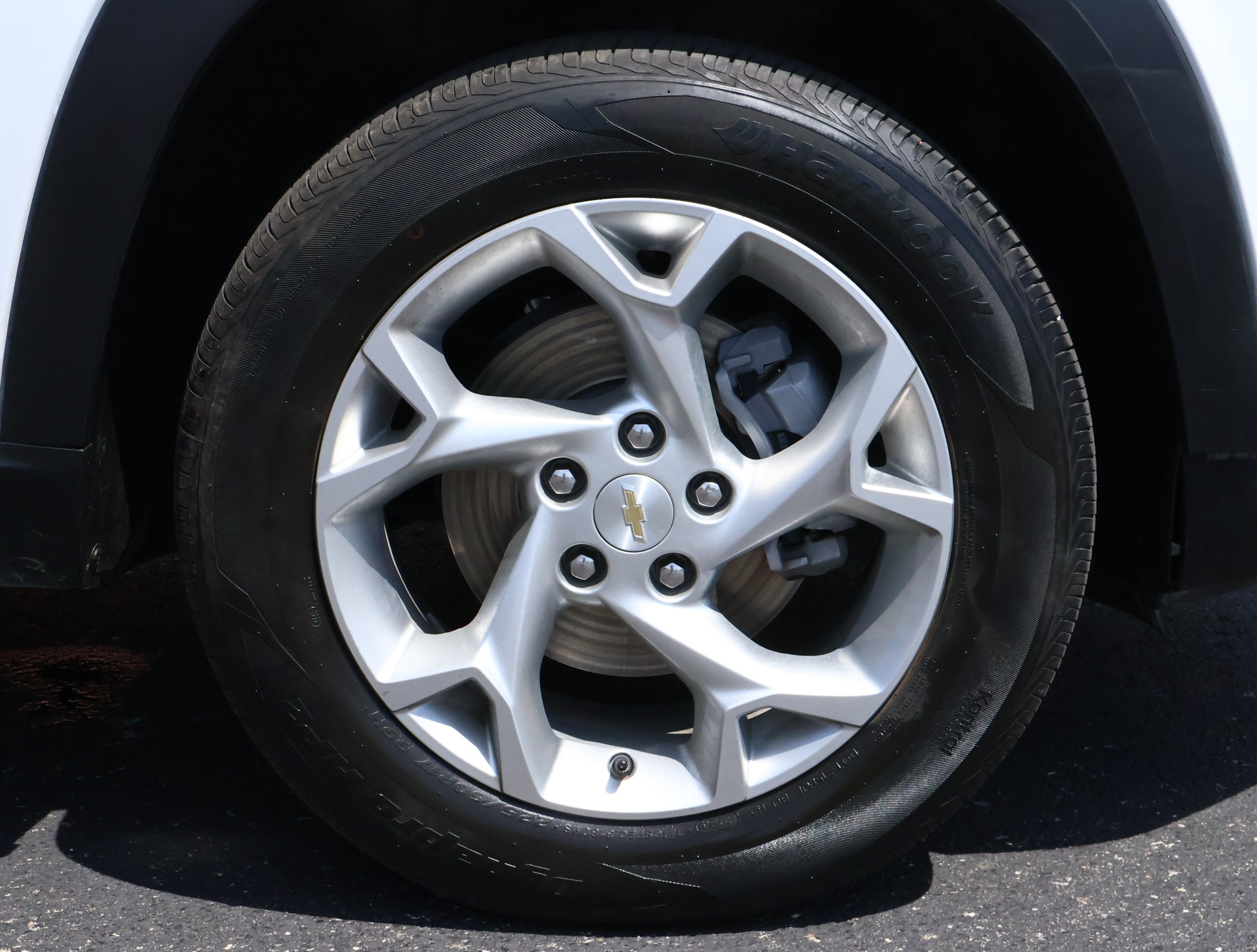 Used 2025 Chevrolet Trax LS w/ LS Convenience Package FWD image 19
